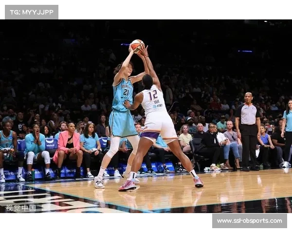 自由人进攻低迷，季后赛客场大比分不敌水星